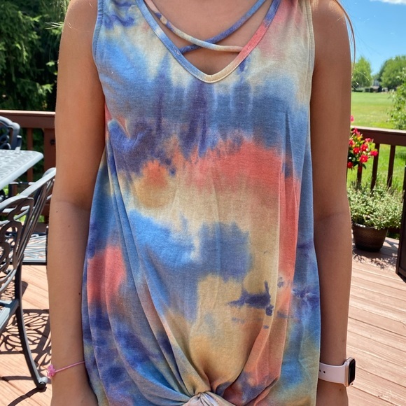 🍭TIE DYE FRONT KNOT SLEEVELESS TOP - Picture 6 of 6